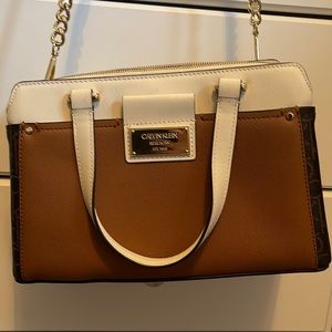 Calvin Klein cross body
